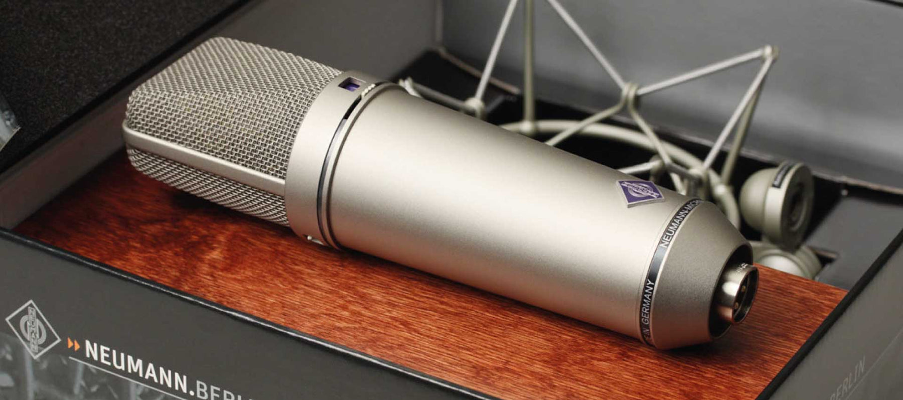 Neumann U87 - Desentrañando el ADN de un ícono en la industria del audio