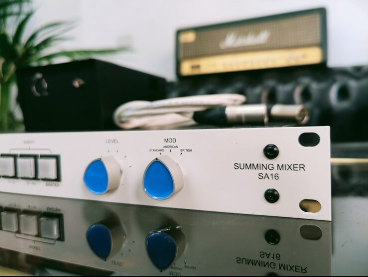 Stam Audio SA-16 | Amplificador sumador activo