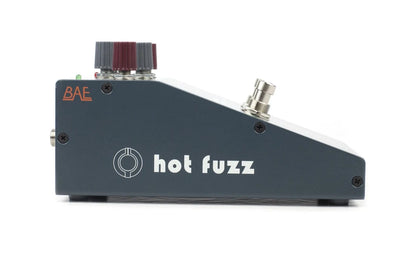 BAE HOT FUZZ | Dos pedales de fuzz en uno: boost de alta frecuencia y fuzz británico estilo años 70